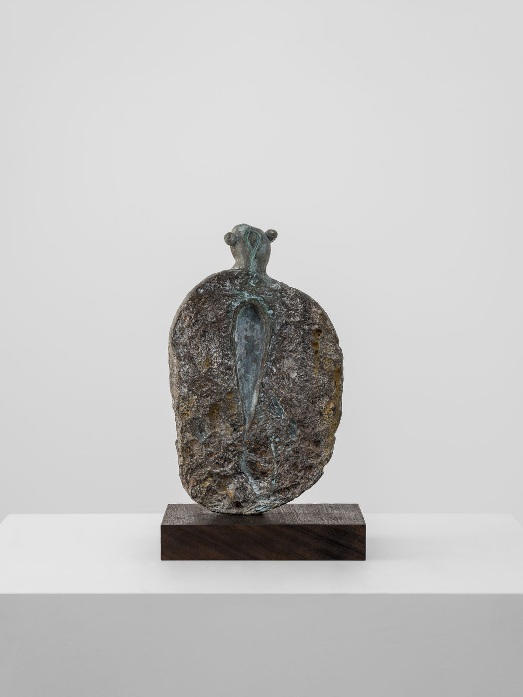 Joan Mir&oacute; Femme, 1981 Bronze 43 x 21 x 5 cm (16.93 x 8.27 x 1.97 in) In Femme (1981),...