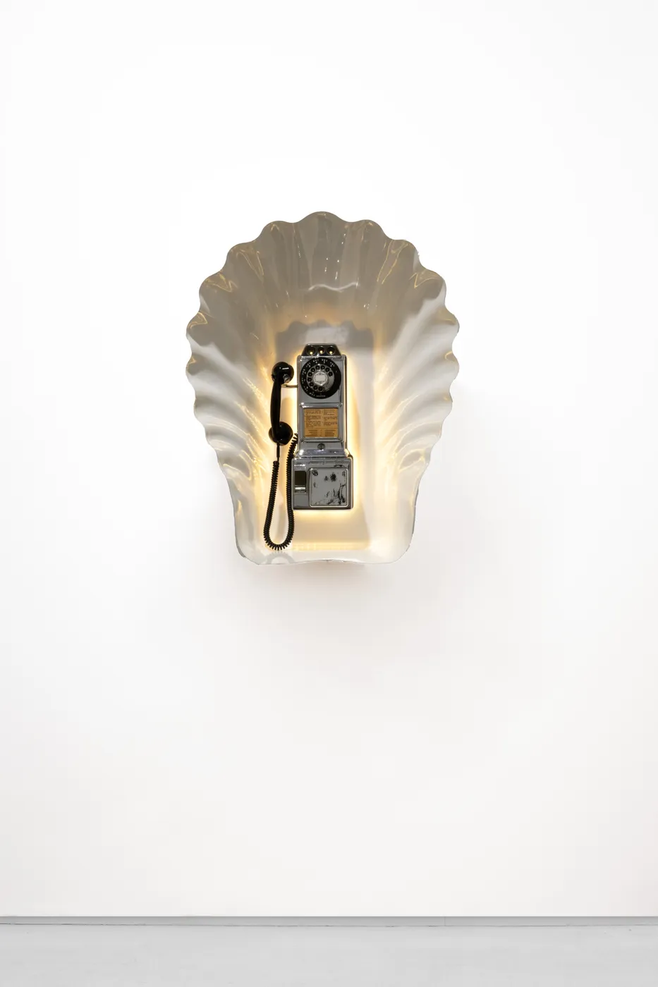 Ariana Papademetropoulos Psychic specific (intellectual property) 1, 2026 Fibreglass, resin, telephone, sound 101.6 &times; 76.2 &times; 33 cm (40 &times;...