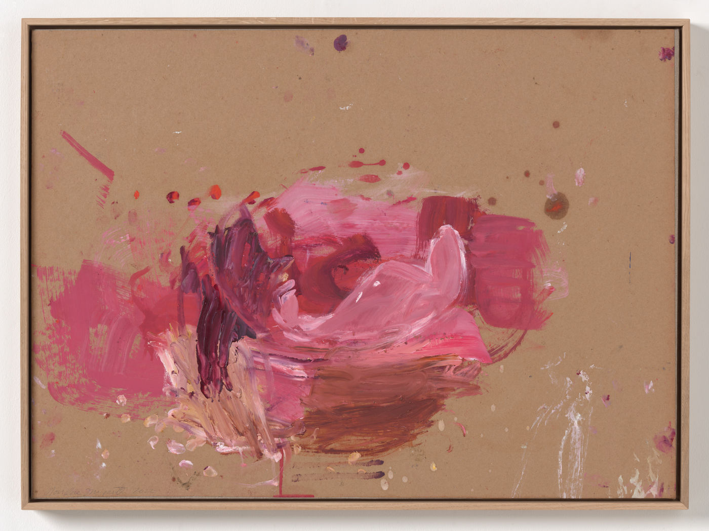 그럼에도 불구하고 이러한 작가의 작품 구성이 화면을 압도하지는 않는다. 소용돌이치는 수려한 물감은 작가가 어떠한 작업도 하지 않은 비어 있는 배경으로...