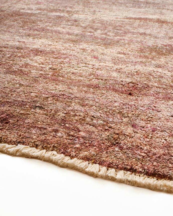 close up of silk road