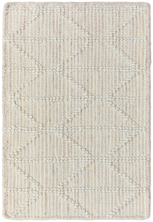 1'6" x 2'3" laura sample in the pearl colorway. the design contain raised loops zigzagging with straight horizontal lines going through each point