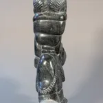 Johnny Inukpuk, Mother & Child with Kamik / mere et enfant avec kamik, 1979
