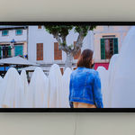 Regina José Galindo, El dolor en un pañuelo, 1999