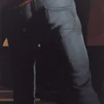 Figurative painting by Mohamed Saïd Chair, contemporary Moroccan artist. His works reinvent the human figure through a chiaroscuro aesthetic inherited from 17th century oil painting, blending hyperrealism and modern sensibility. AFIKARIS Gallery, contemporary African art in Paris. Peinture figurative de Mohamed Saïd Chair, artiste marocain contemporain. Ses œuvres réinventent la figure humaine dans une esthétique du clair-obscur héritée de la peinture à l'huile du XVIIe siècle, mêlant hyperréalisme et sensibilité moderne. Galerie AFIKARIS, art contemporain africain à Paris.