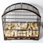 Laura Lima, Gigantesco Parentesco (Passeio Solitário) [Massive Kinship (Solitaire Promenade)], 2018