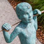 BABETTE DEGRAEVE, JONGETJE MET HOND (rechts dragend) 4//9