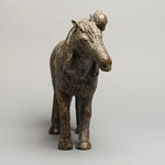 le secret enfant mignon et animal adorable sculpture contemporaine cheval bronze sophie verger