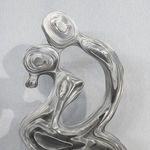 Sculpture de couple Kazumba, homme et femme amoureux s'embrassant et dansant ensemble, sculpture figurative contemporaine de Jean Paul Kala