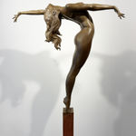 T voor vertrouwen Marc de Corte dansende vrouw sculptuur meisje sculptuur koppel dans sculptuur naakt menselijke sculptuur tuinsculptuur bronzen sculptuur hedendaagse sculptuur Art Yi-galerij Kunstgalerij Brussel