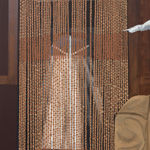 Jammie Holmes, A Self Portrait of an Artist on a Narrow Street, 2019