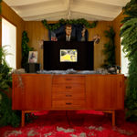 Jammie Holmes, A Self Portrait of an Artist on a Narrow Street, 2019