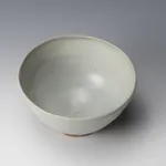 Shimizu Uichi 清水 卯一, Flat jar with white glaze