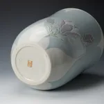 Miyanohara Ken 宮之原 謙, Carved Celadon Porcelain Brush Pot, 緑磁彫萬筆壺, circa 1950s–1960s