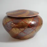 Tomimoto Kenkichi 富本憲吉, 色地金銀彩 羊歯文蓋付飾壷