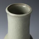 Shimizu Uichi 清水 卯一, Flat jar with white glaze