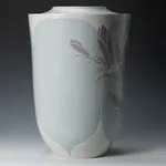 Miyanohara Ken 宮之原 謙, Carved Celadon Porcelain Brush Pot, 緑磁彫萬筆壺, circa 1950s–1960s
