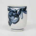 Kondo Yuzo 近藤悠三, Yunomi With Pomegranate Drawing 柘榴 湯呑