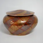 Tomimoto Kenkichi 富本憲吉, 色地金銀彩 羊歯文蓋付飾壷