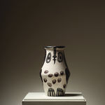 PABLO PICASSO, Pichet aux Arums, (A.R.189), 1953