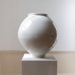 Kim Yikyung, Moon Jar, 2009