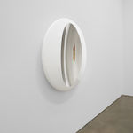 Mark Eisen, Silver disc with 2 perpendicular concave ellipses, 2023