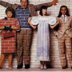 BLESS, N°56 Worker’s Delight: Neckrestdesk