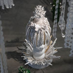 Liang Wanying, Gravity in Pray, 2018