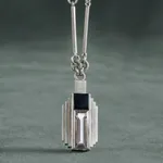 Wiwen Nilsson, Brooch