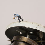 Liliana Porter, To Fix It (Man with Blue Shirt), 2018