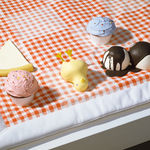 Rachel Whiteread, Modern Chess Set , 2005