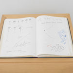 Anicka Yi, Auga Viva, 2016