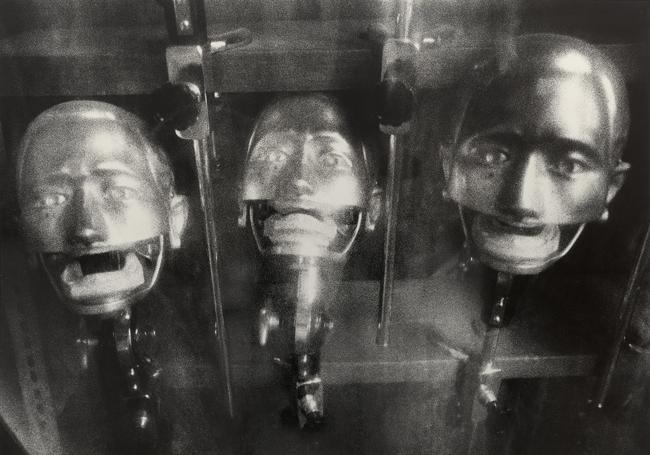 Ishiuchi Miyako, Untitled from Suidobashi, 1982, vintage silver gelatin print. Courtesy of Michael Hoppen Gallery.