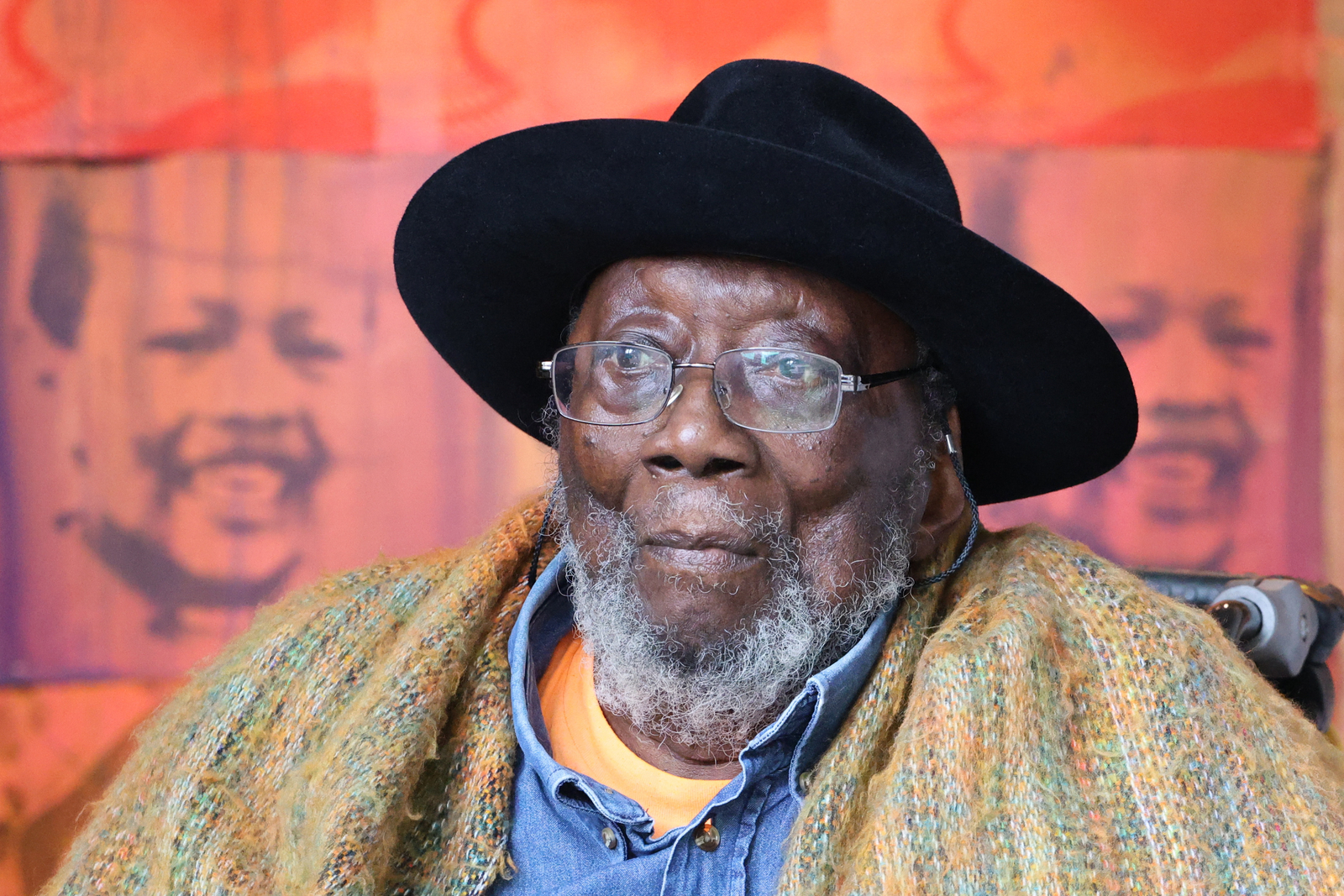 Portrait of Frank Bowling in studio, 2025