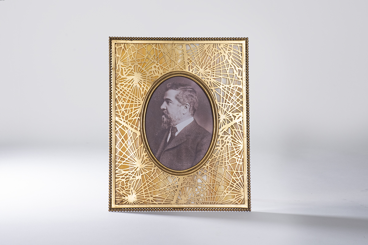 "Pine Needle" Picture Frame