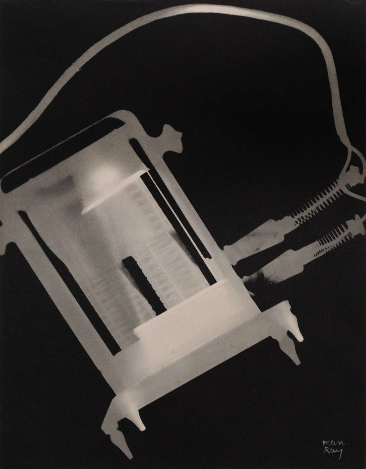 Man Ray, Salle a Manger, 1931