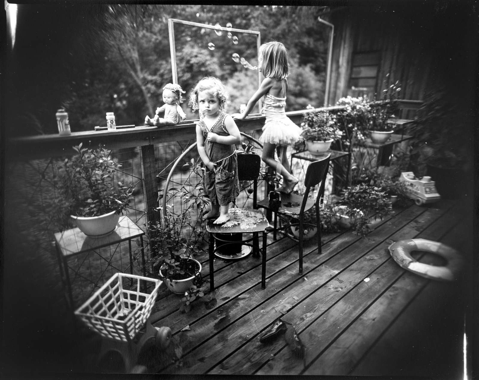 Sally Mann, Blowing Bubbles, 1987