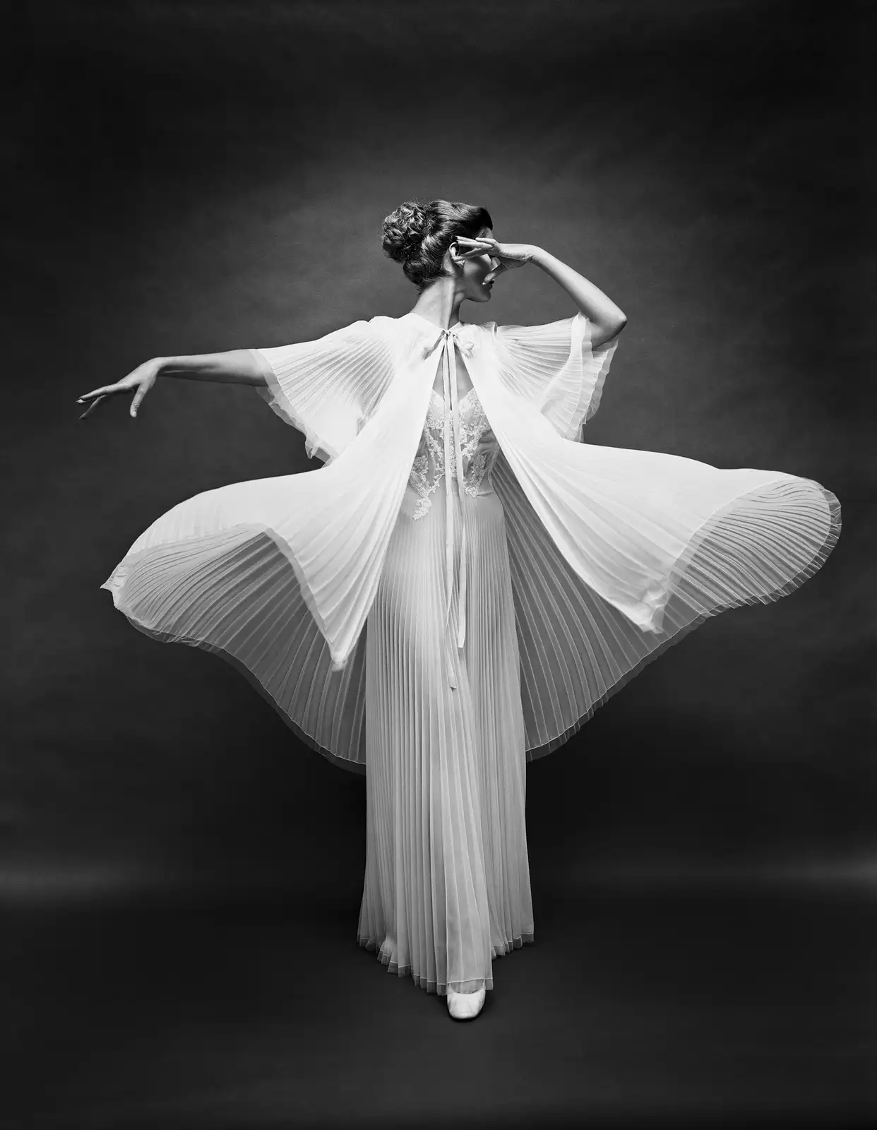 Mark Shaw, Vanity Fair Butterfly Robe Arm Out., ca.1950