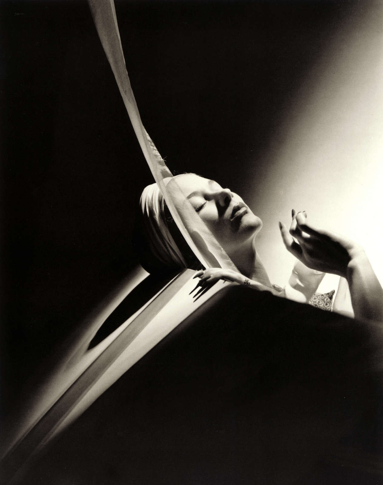 Horst P. Horst, Lisa with Turban, 1940