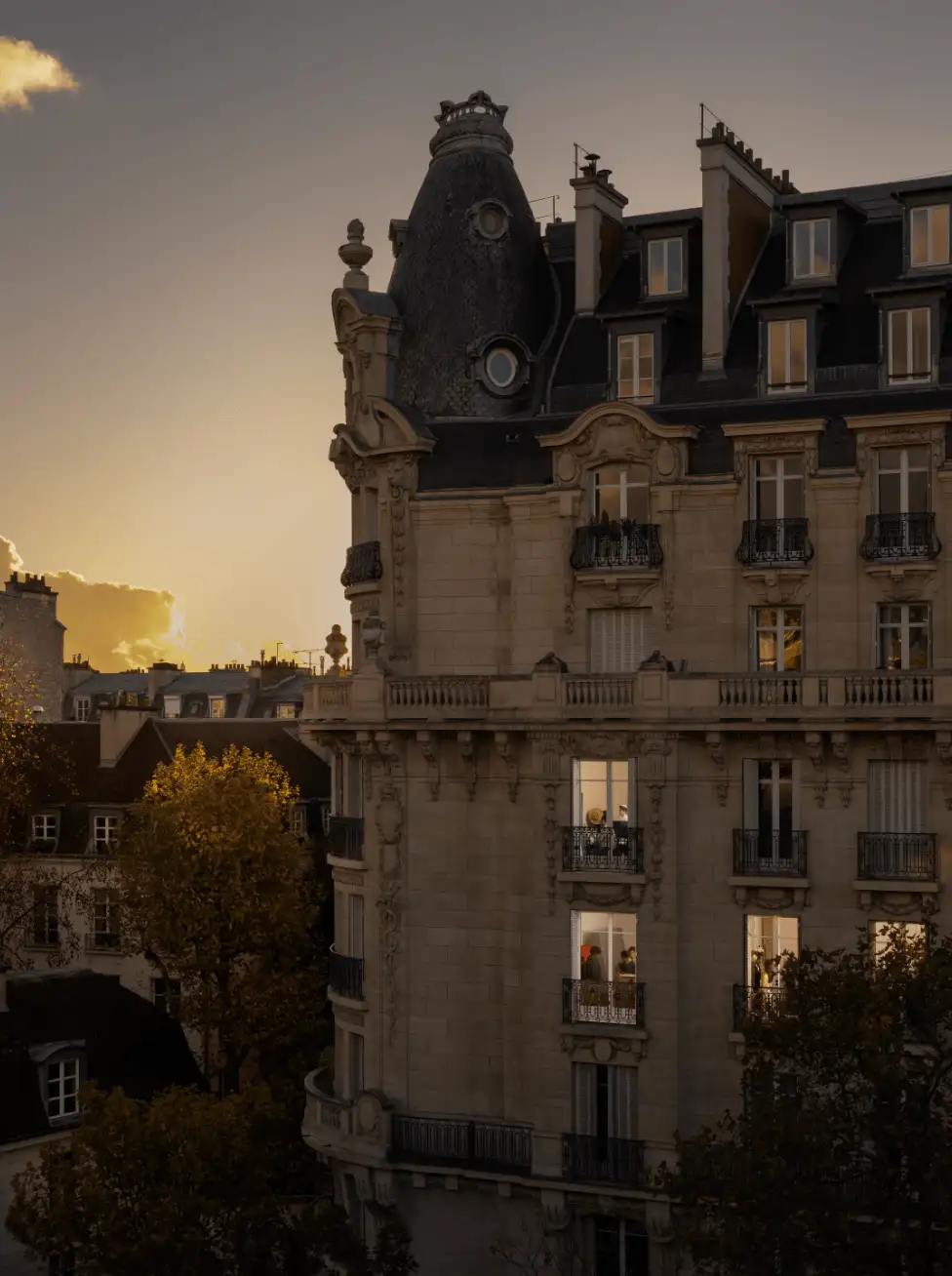 Gail Albert Halaban, Moving In, 2022