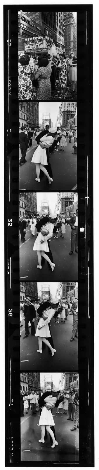 Alfred Eisenstaedt, Five Frames of VJ Day Celebration in Time Square, New York, 1945
