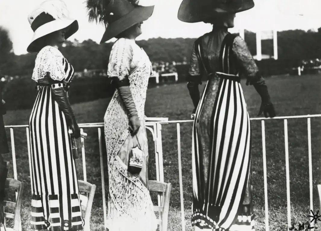 Jacques-Henri Lartigue, Drag racing day at the Auteuil races, Paris, June 23, 1911