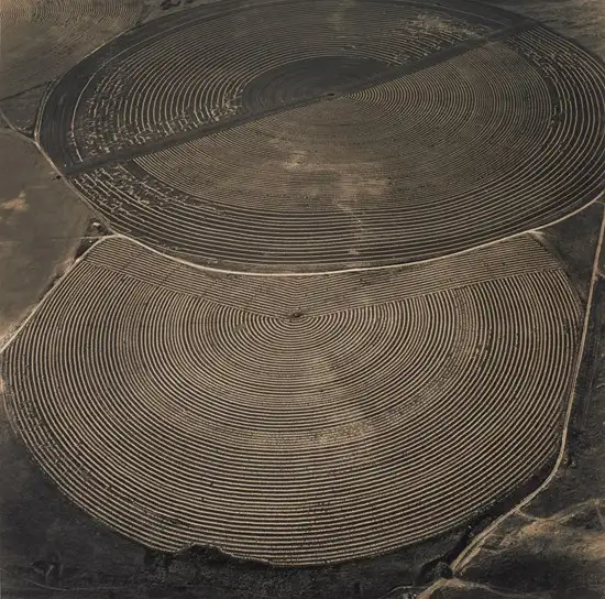 Emmet Gowin, Pivot Agriculture on the Snake River Plain near the Confluence of the Snake and Columbia Rivers, Washington, 1991
