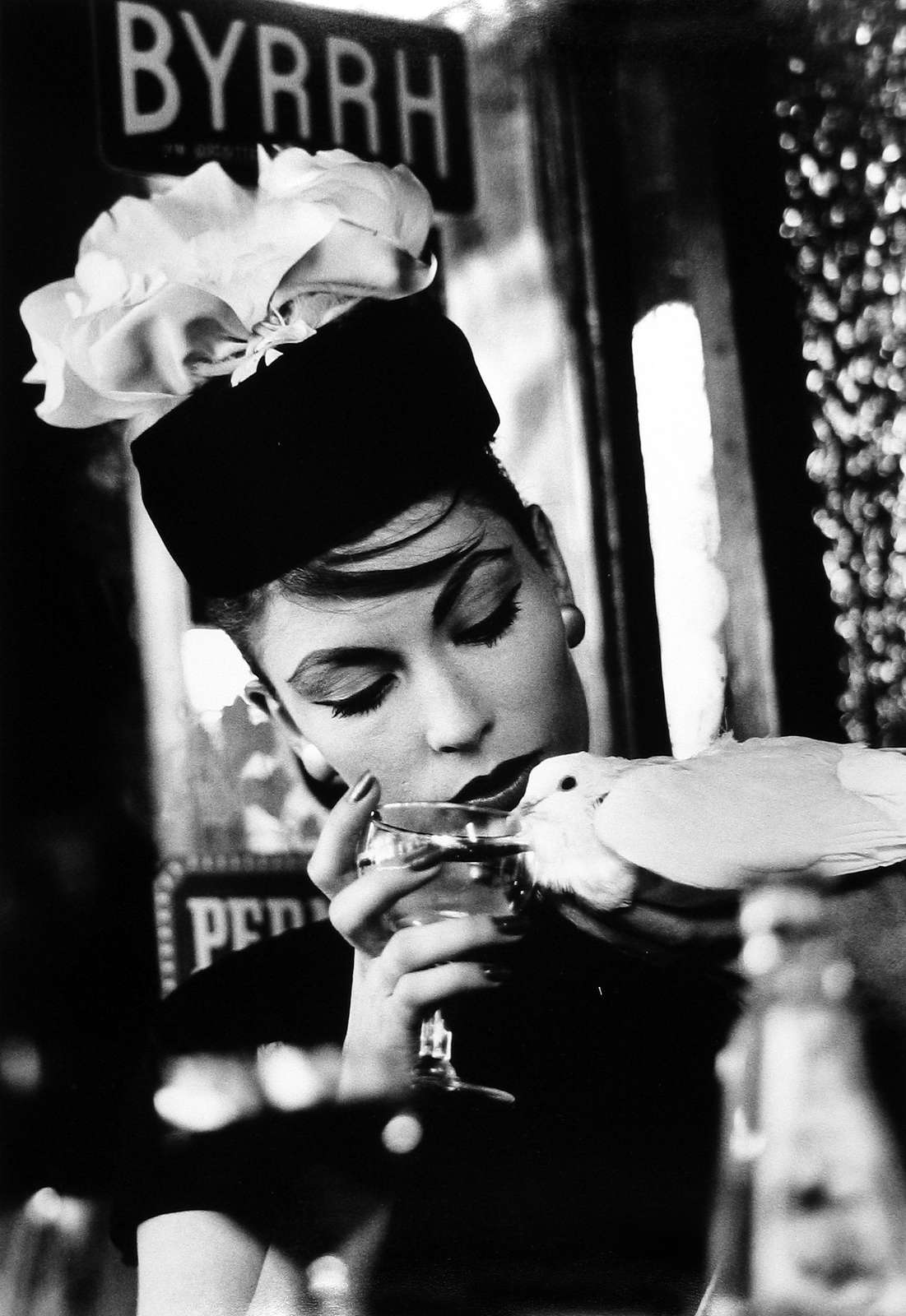 William Klein, Mary + Dove, Paris (Vogue), 1957