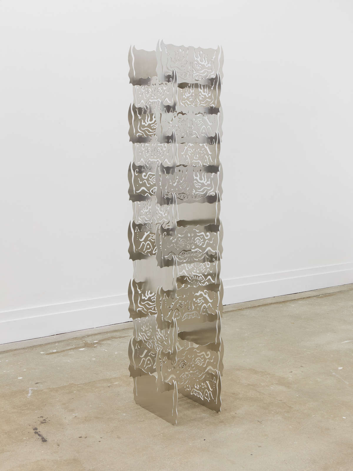 Woo Jin Joo, 'Ardent', 2025, 174 cm x 39 cm x 39 cm. Courtesy of the artist and ai.