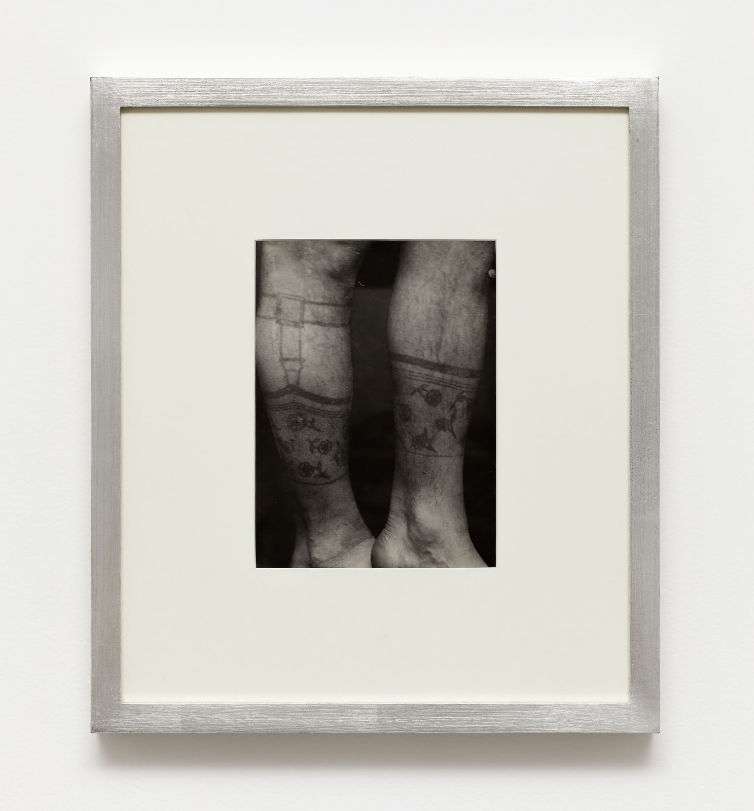 Ecole Française vers 1940, Tatouages