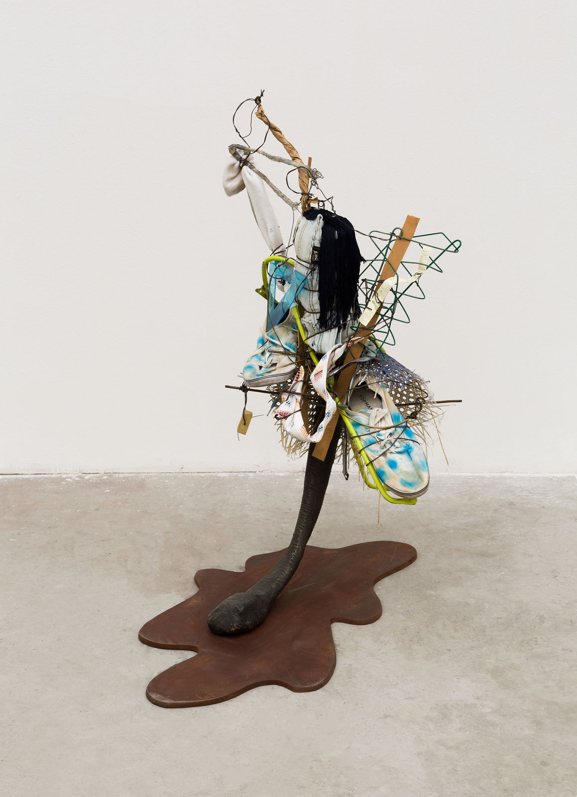 Adriano Costa, Ontem Street Hoje Queer / Yesterday Street Today Queer, 2018