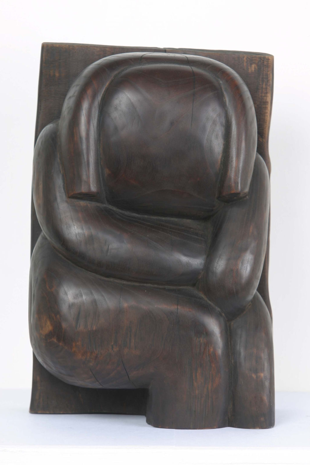 Wang Keping, Femme Contre un Mur, 2001