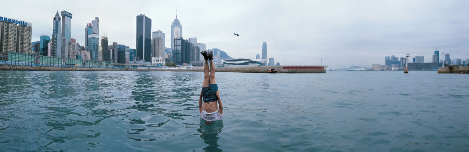Li Wei, Falls To Hong Kong, 2006