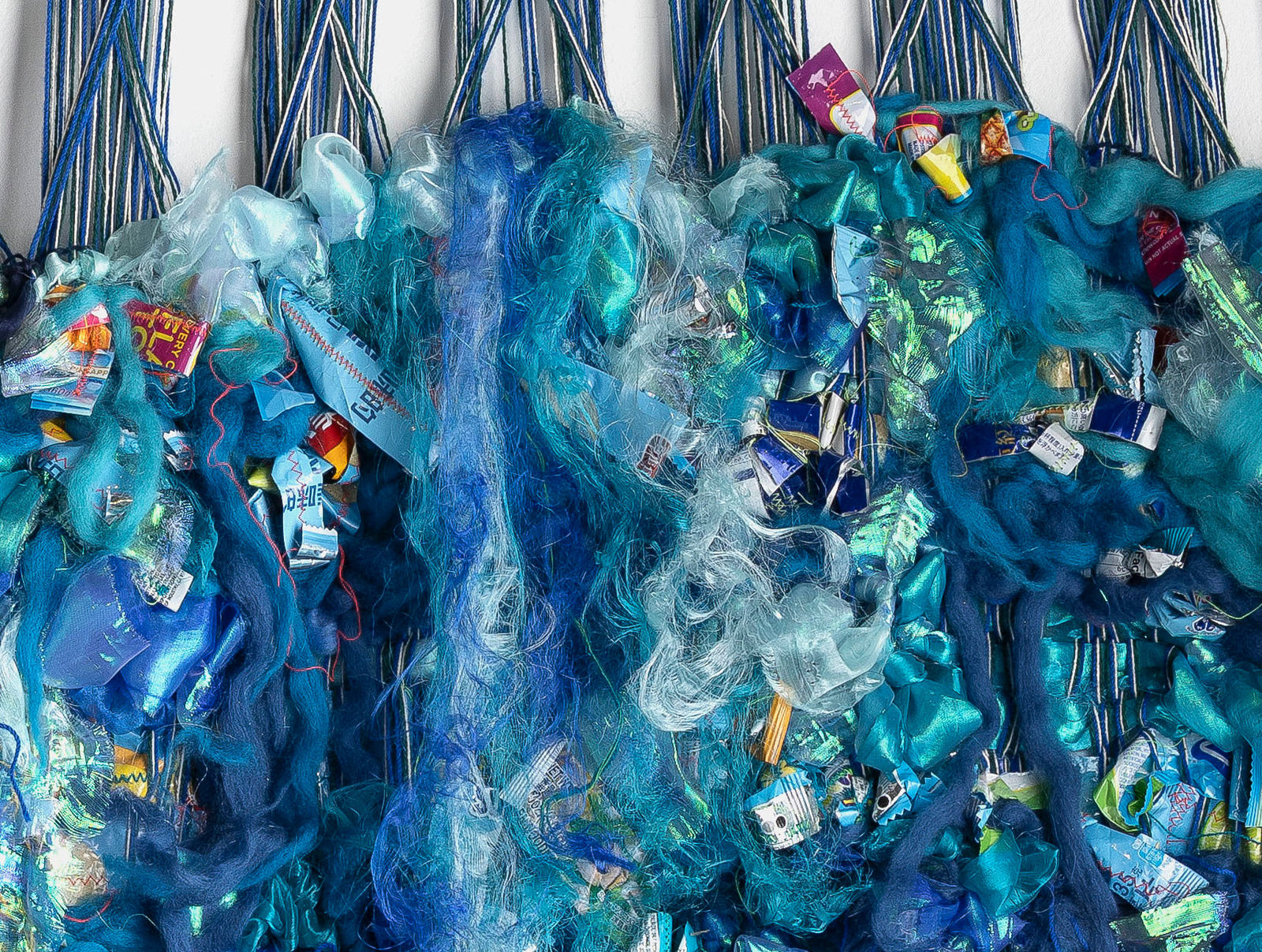 Zoila Andrea Coc-Chang, escondido debajo de las capas 2, 2021-2023