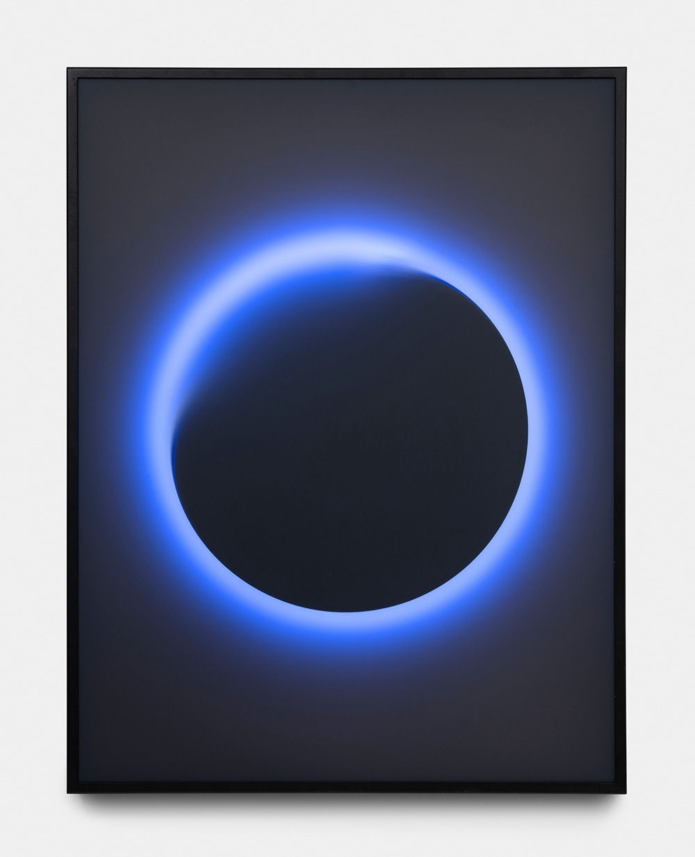 Javier Toro Blum, White-Blue Eclipse with diagonal fade, 2024